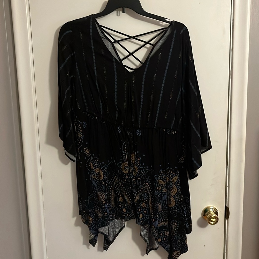 Super cute torrid size 2 top